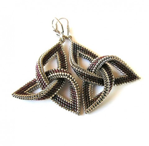 Uzly v bordo červená náušnice extravagantní šité etno trojúhelník uzel ethno bordo ocelová 3d efekt keltský uzel palladium 