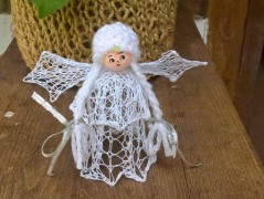 háčkovaná špička na vánoční stromek