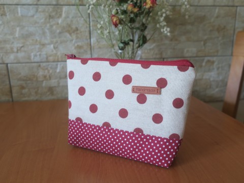 Kosmetická taštička  Červený puntík kabelka textil kosmetická kapsička textilní kosmetika podšitá bavlněná do kabelky na doklady dokladovka organizer 