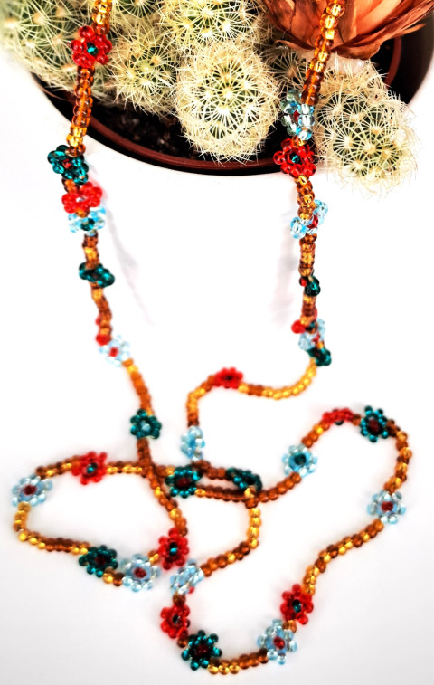 Kvítky červené a tyrkysové - dětský červená náhrdelník zlatá tyrkysová preciosa rokajl něžný jemný korále kvítky kytičkový korálkový rokajlový náhrdelník z korálků drobounký 