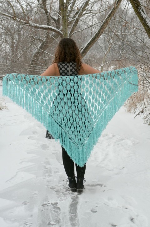 jako voda živá zima šála háčkované akryl šátek šál pončo mentolová pléd ples teplo zachumlání 