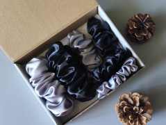 Scrunchie gumičky S na kartě - X.