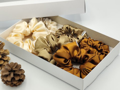 Scrunchie gumičky S na kartě - X.