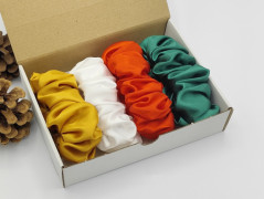 Scrunchie gumičky S na kartě - X.