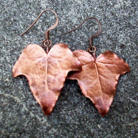 Břečťanové náušničky náušnice list visací měď háček břečťan pokovené nature electroforming galvanoplastika galvanizace 