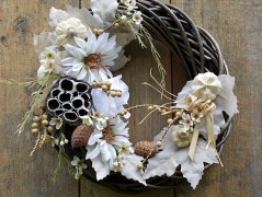 podzimní věneček s jelínkem..