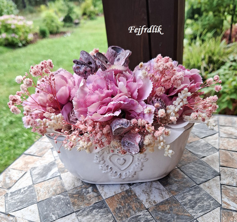 karafiátky se sušinou v keramice.. domov dekorace růžová bílá něžná aranžmá růžovobílá karafiáty v keramice narozrniny 