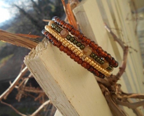 Náramek korálkový náramek korálky letní léto barevný paměťák korálkový vzorovaný omotávací 