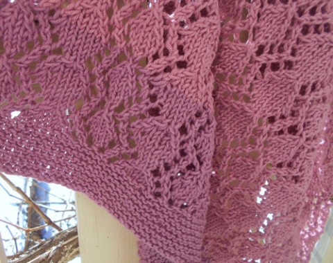 Pletená dětská dečka barva vřes jarní deka dětská pletená podzimní krajková hořčicová pro děti do kočárku hořčice 