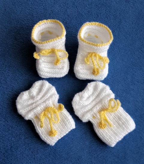 Baby bačkůrky a rukavičky pletené bačkůrky capáčky rukavičky pro miminka baby 