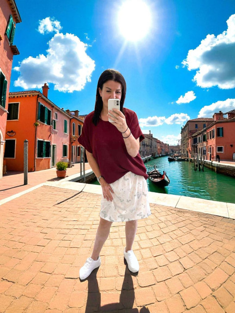 Dámská sukně Motýlci - M/L fialová sukně zajímavá krátká purpurová business 