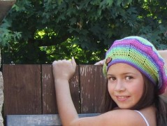 Černý saténový kvítek