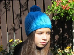 Černý saténový kvítek