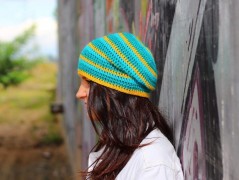 Černý saténový kvítek