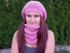 Černý saténový kvítek