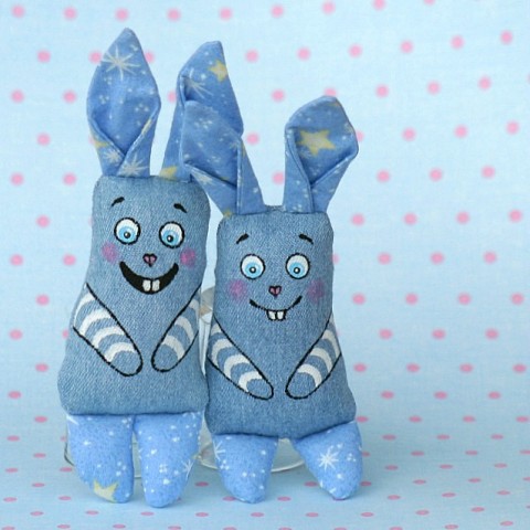 Králíci hračka králík zajíc zajíček puntíky hračky pro děti králice králíci 