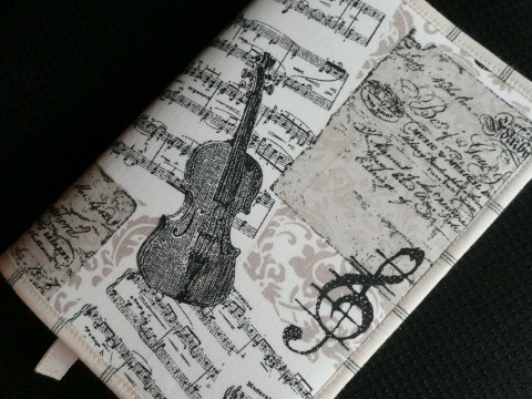 S notami dárek obal noty hudební nástroje 