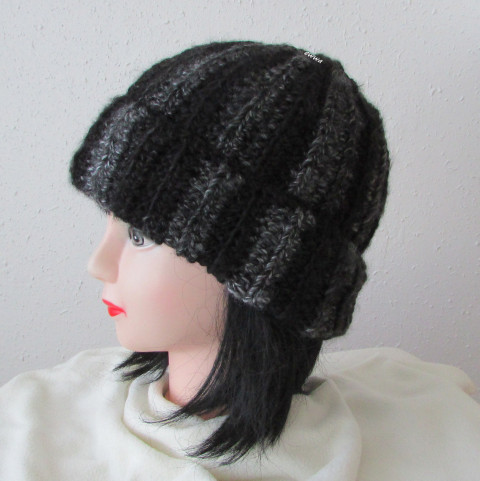 Čepice unisex zima velká čepice háčkovaná černá šedá pružná zimní akryl unisex hřejivá crochet debilka 