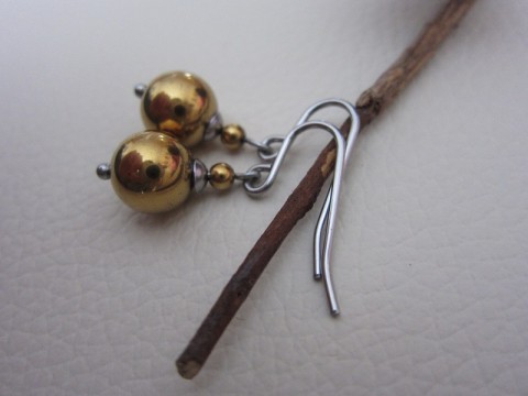 náušnice Koulení - hematit... náušnice kuličky zlatá nerez hematit 