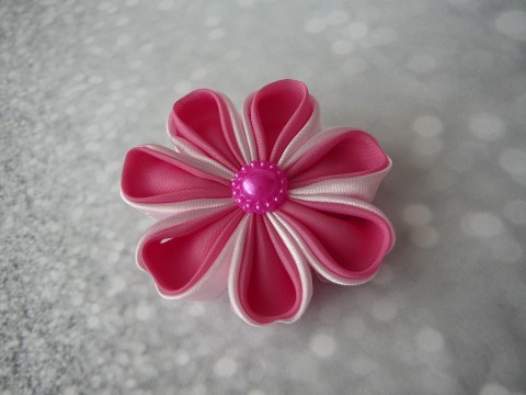 Sponka květ. sponka květinka do vlasů barevná ozdoba smetanová. sponečka 