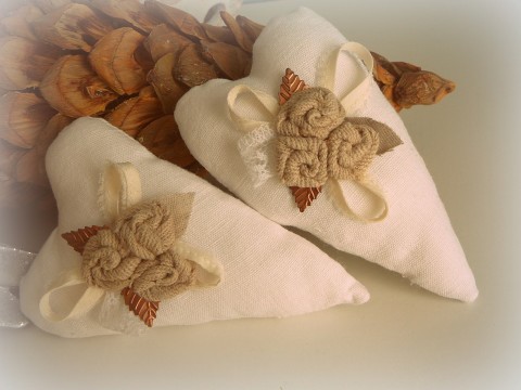 Dekorační srdíčko. domov srdce srdíčko vintage juta dekrace balněné na zavěšení. jutové 