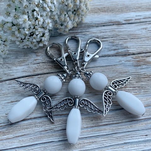 BÍLÝ ANDĚL - PŘÍVĚSEK dárek anděl andílek křídla přívěs ochránce na kabelku 