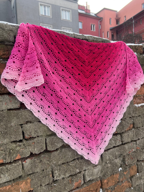 Jahodové zachumlání - pléd červená růžová háčkování šátek pléd jahodová 