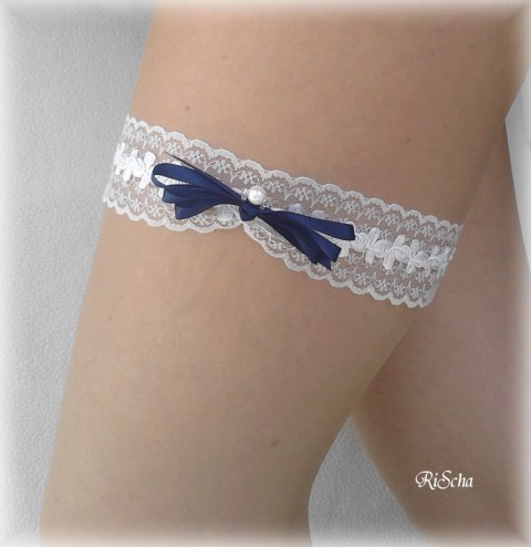 KRAJKOVÝ  PODVAZEK dárek modrá elegantní bílá svatba krajka sexy bílý svatební romantický dárkový nevěsta wedding podvazek hochzeit svatební šaty podvazkový pás 