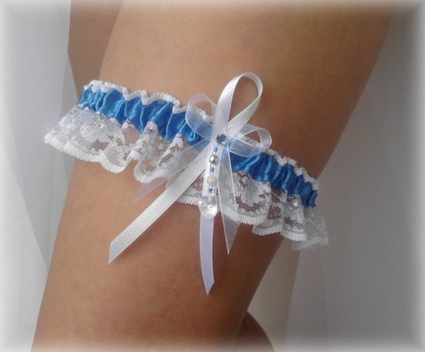 Swarovski bílo-modro-stříbrný modrý dárek modrá elegantní bílá láska svatba krajka sexy bílý svatební romantický dárkový nevěsta wedding podvazek hochzeit svatební šaty podvazkový pás 