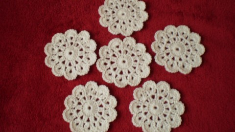 Háčkované prostírky sada 6 kusů dárek háčkovaná prostírání bílé háčkované prostírka podložka podložky podkafíčka prostírky dárkové podkafíčko pod skleničky pod skleničk 