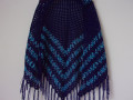 Tmavě modrý melír - háčkovaný šátek