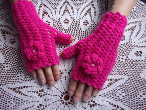 Výrazně růžové návleky na ruce dárek růžové návleky rukavice krajkové bezprsťáky bezprsté na ruce výrazně 