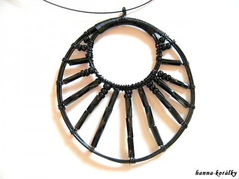 Náhrdelník - černý drátkovaný I. náhrdelník přívěsek ruční práce kolečko černé černý drátkované drátkovaný hand made 