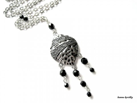 Řetízek - lístek s černými korálky náhrdelník řetízek platina starostříbro stříbrné 
