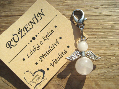 PŘÍVĚSEK - ANDĚL - MINERÁL RŮŽENÍN přívěsek polodrahokam minerál anděl andílek křídla andělíček minerální andělé andílci andělíčci pro radost andělské na kabelku na klíče na peněženku 