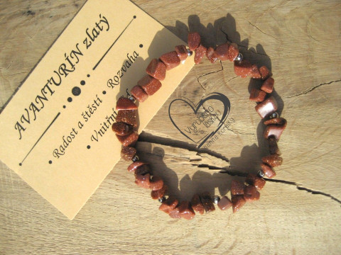 NÁRAMEK MINERÁL - AVANTURÍN ZLATÝ náramek minerál gumička zlomky minerální sekaný 