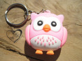 KLÍČENKA - PŘÍVĚSEK - SOVA RŮŽOVÁ