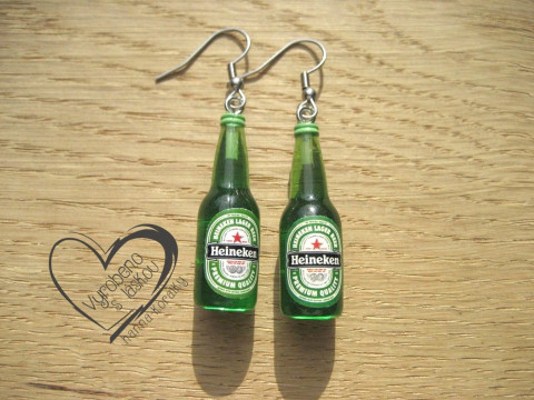 PIVNÍ NÁUŠNICE - ZELENÉ PIVO vtipné sranda náušnice pivo 