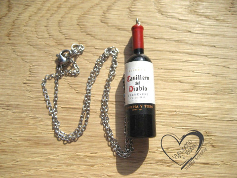 ŘETÍZEK - ČERVENÉ VÍNO ocel řetízek víno 
