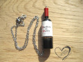 ŘETÍZEK - ČERVENÉ VÍNO