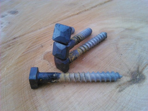 Kovaný vrut 8x60 surový kovaný hřebík šroubek šroub kovaný hřebík vrut 