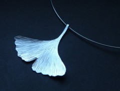 Náhrdelník - Tři kuličky larimaru