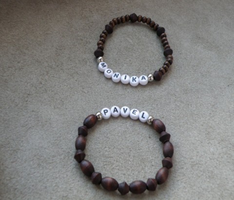 Náramek - jméno, čísla, dřevo dřevo náramek moderní 