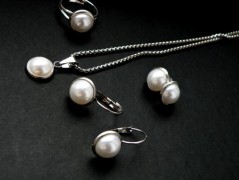 Náhrdelník - Tři kuličky larimaru