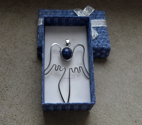 Větší anděl s nerezovým řetízkem náhrdelník přívěsek anděl nerez řetízek 