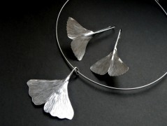 Náhrdelník - Tři kuličky larimaru