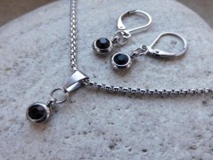 Náhrdelník - Tři kuličky larimaru