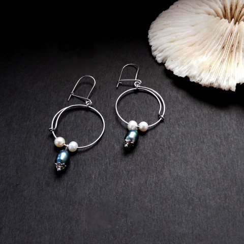 Nerezové naušnice s perlami bílá nerez kruhy perla 