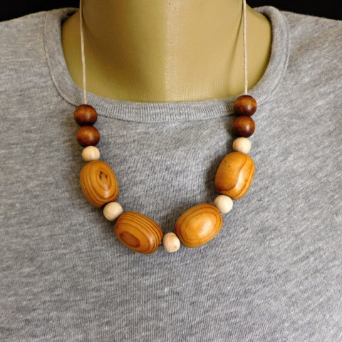 Náhrdelník dřevěný do hněda dřevo náhrdelník do hněda 