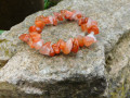 Náramky ze sekaných kamenů....